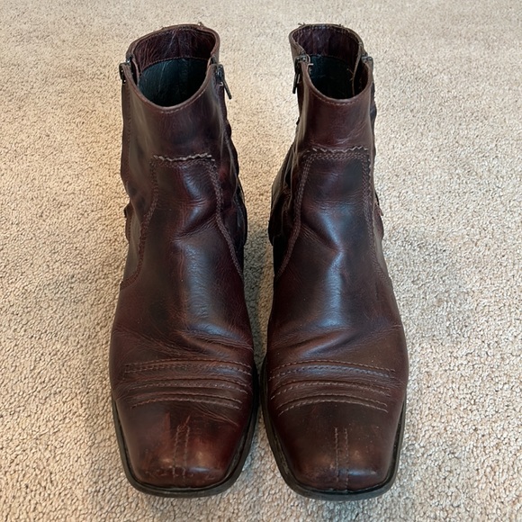 Gorgeous brown leather boots. Great used condition! Size 46 (size 12). - Picture 6 of 8
